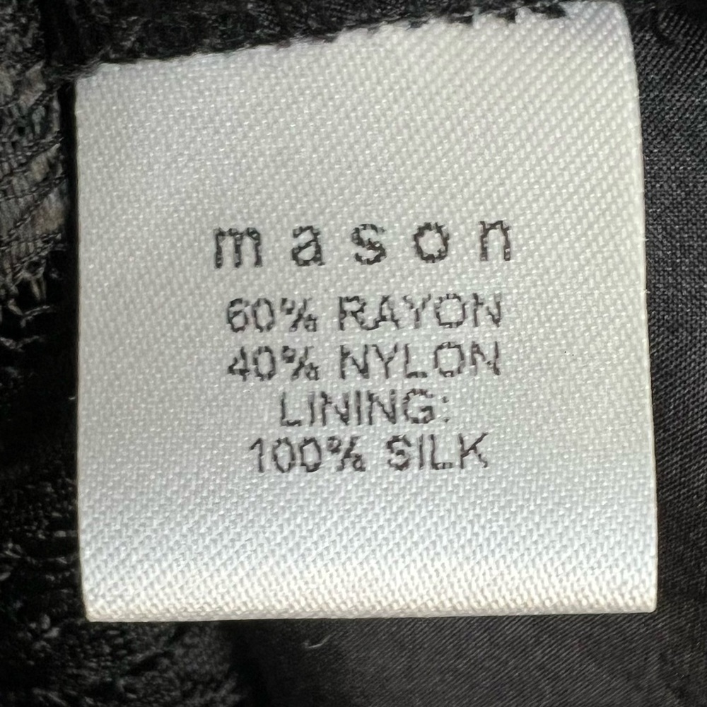 Lace mason dress with 100% silk lining - Picture 10 of 13